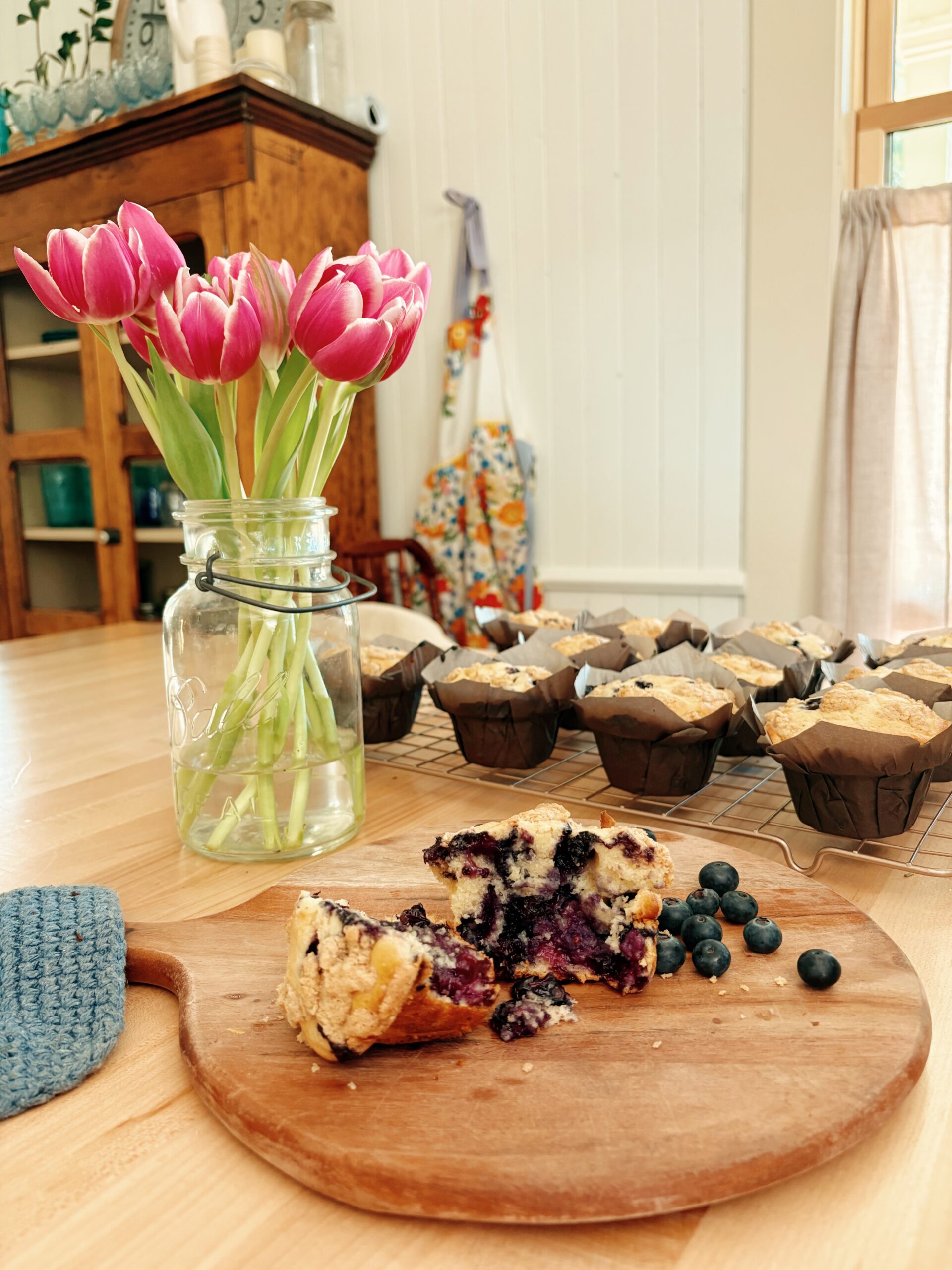 Delicious Gluten Free Bakery Blueberry Muffins (with streusel topping!)