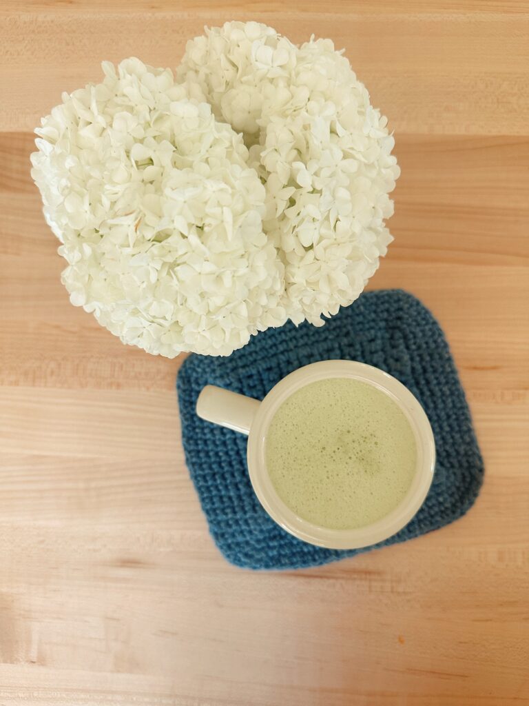 Easiest Cafe Style Matcha Latte- A Tasty Afternoon Pick Me Up!